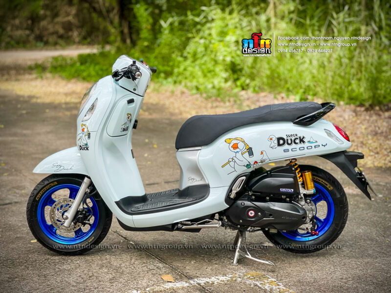 Scoopy Super Duck